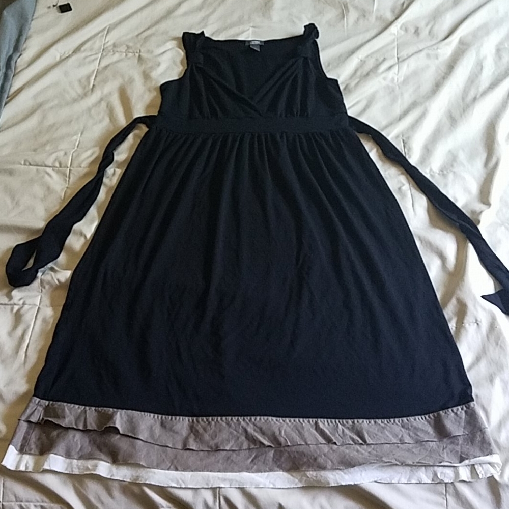 Kenneth Cole black dress